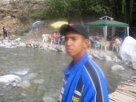 alors c moi je pense � qlq??